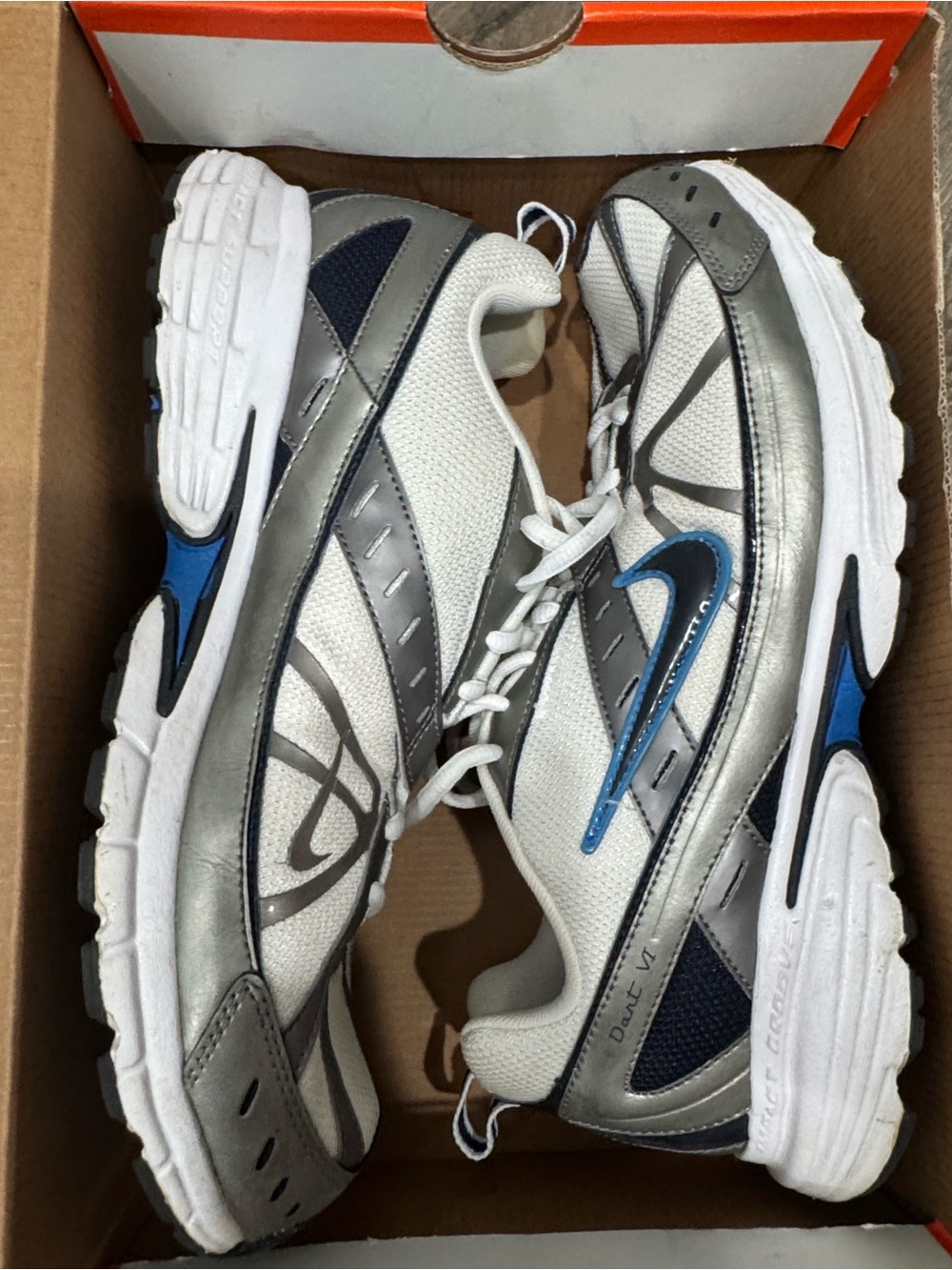 Nike Men’s White Silver Blue Running Sneakers